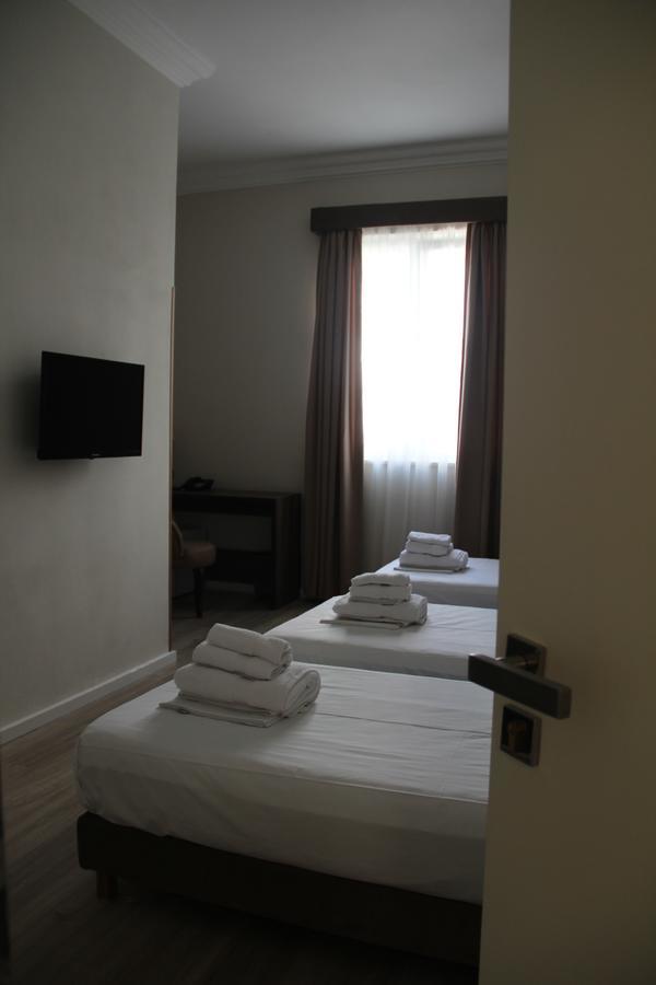 Hotel Hermes 티라나 외부 사진