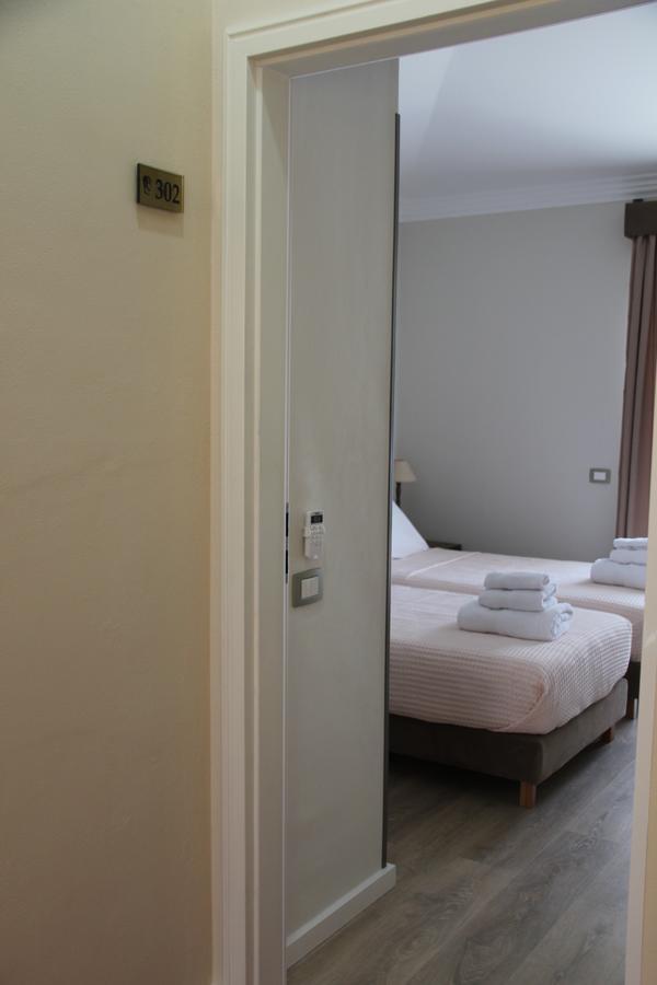 Hotel Hermes 티라나 외부 사진