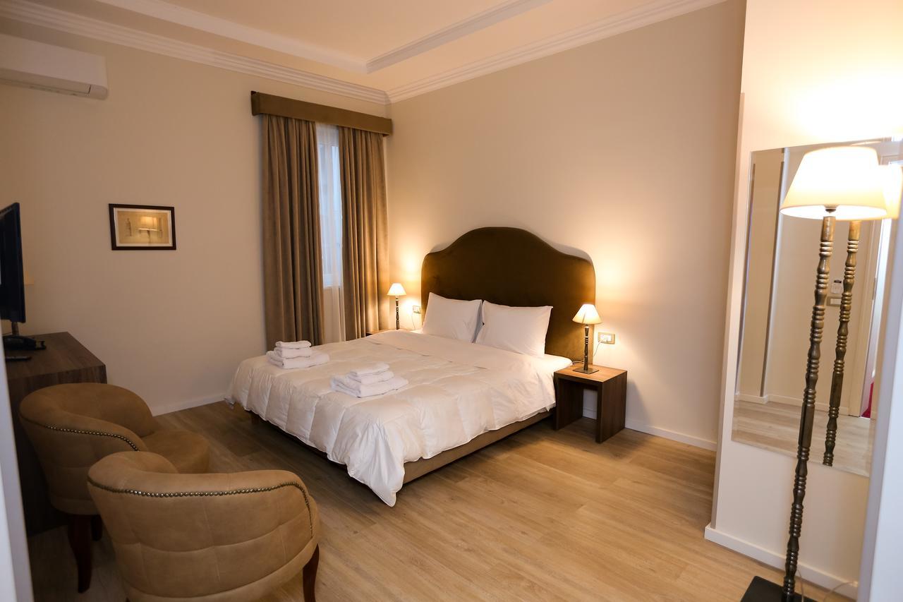 Hotel Hermes 티라나 외부 사진