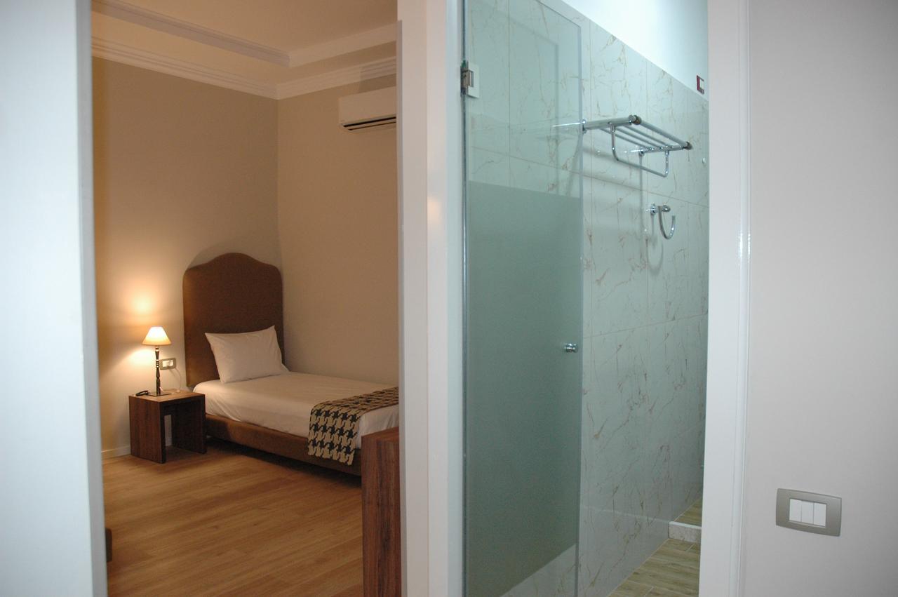 Hotel Hermes 티라나 외부 사진