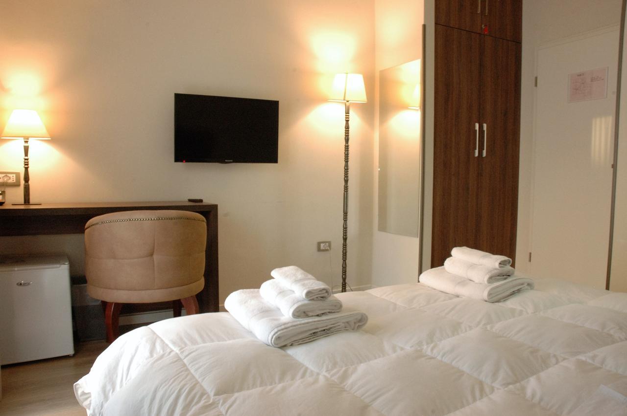 Hotel Hermes 티라나 외부 사진